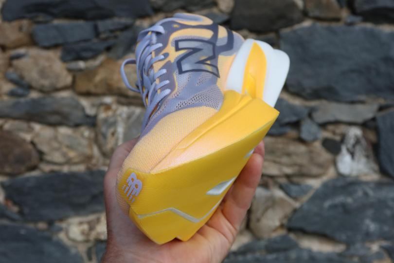 RunMag, New Balance SC Elite V6. Preview, vue avant face interne