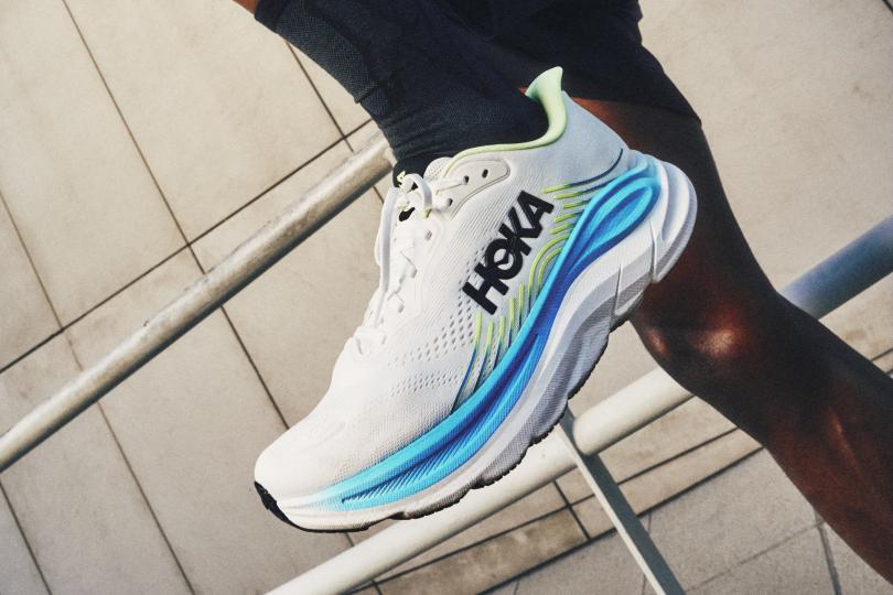 Hoka Clifton 11 pack2