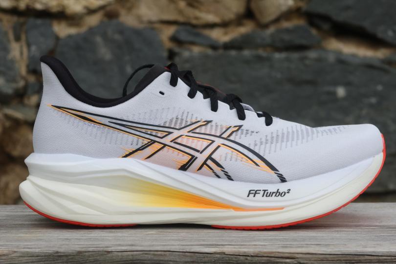 RunMag, Asics Sonicblast 2. Vue latérale
