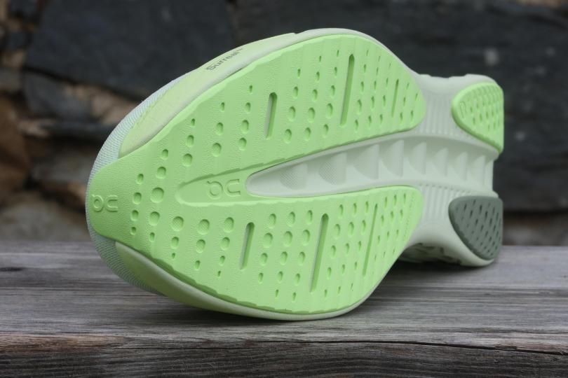 RunMag, On-Running Cloudsurfer 3. La semelle extérieure