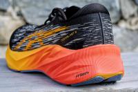 asics-novablast