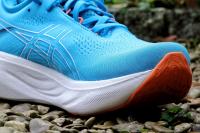 Asics Gel Nimbus 25, zoom sur l'avant de la chaussure