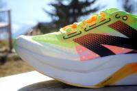 La New Balance FuelCell SC Elite V4 en transparence