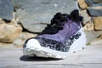 La Hoka SpeedGoat 6, vue 3/4 avant