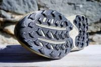 Les crampons de la Hoka Torrent 4