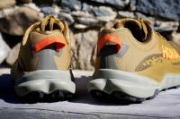 Excroissance de semelle à l'arrière des Hoka Torrent 4