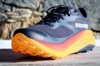 Vue 3/4 avant de la Saucony Xodus Ultra 3
