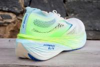 La Brooks Hyperion Elite 4 PB de 3/4 arrière