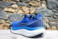 Le talon / arrière de la Saucony Triumph 23