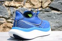 Saucony Triumph 23, vue arrière