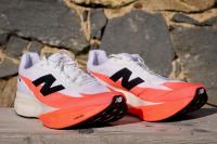 Les New Balance FuelCell SC Elite 5