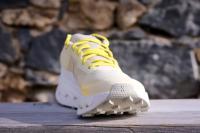 On Runnning Cloudultra 3, vue 3 quarts avant