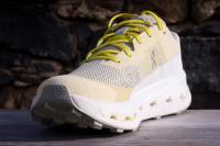 On Runnning Cloudultra 3, le pare-pierres à l'avant